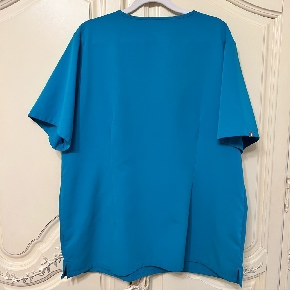 FIGS Women’s Casma Three Pocket Scrub Scrub Top in Limited Edition Teal Size XL - Picture 2 of 12